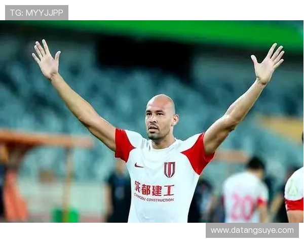 4 外援战 5 外援！成都 2-2 西海岸，德尔加多首发引热议