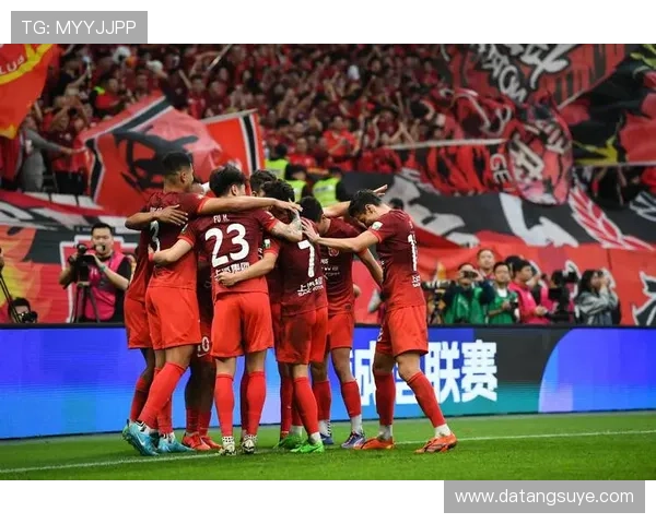 44 球冲冠！海港若夺冠将破中超最 “脆” 冠军纪录