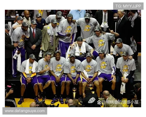 从客场表现入手的球队竞技状态与胜负走势深度分析对比研究视角解读